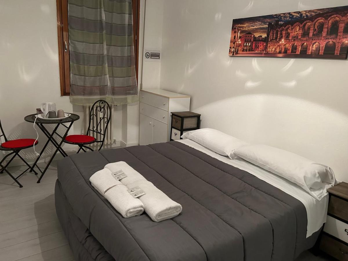 Locazione Turistica Forever Verona Bagian luar foto
